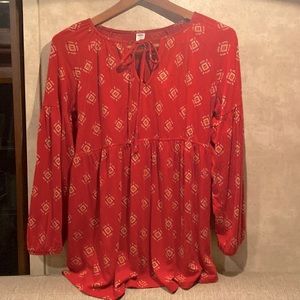 Women’s Old Navy maternity shirt, size medium. Red tribal/southwestern v-neck